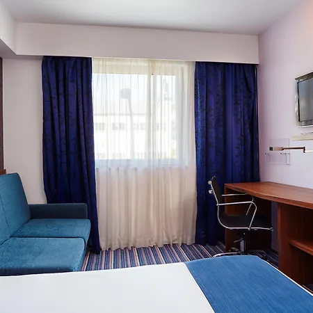 Hotel Express Lisbon Alfragide By Ihg 3*