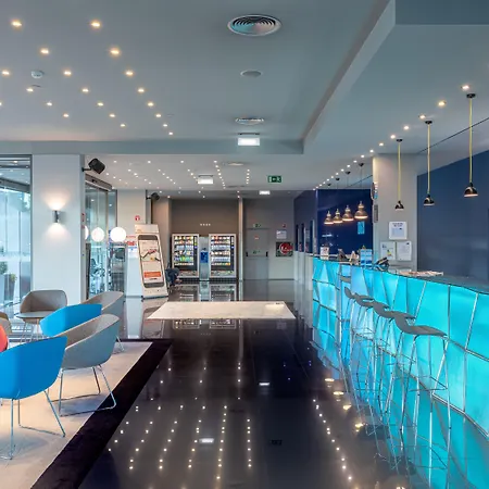 Hotel Express Lisbon Alfragide By Ihg Carnaxide