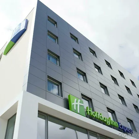 Express Lisbon Alfragide By Ihg Hotel Carnaxide
